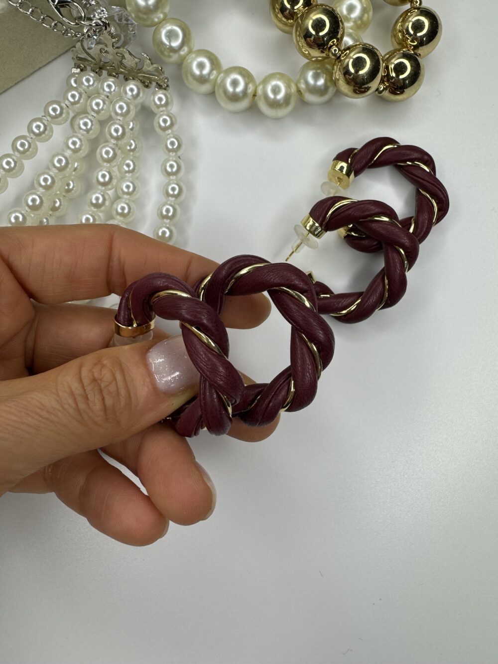 Derili Bordo-Gold Burgu Küpe - Görsel 2