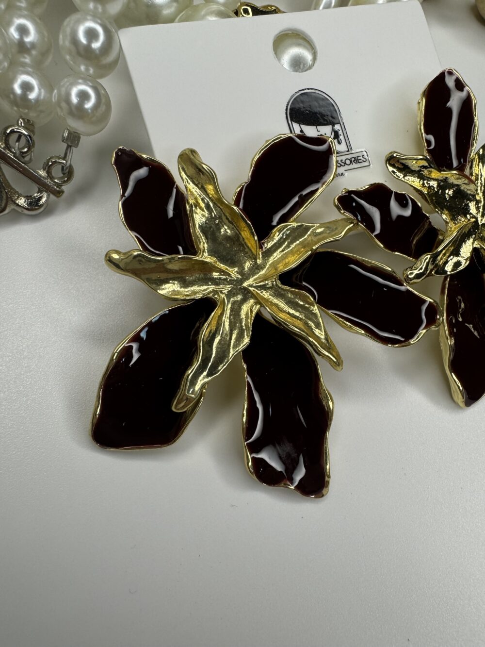 Büyük Bordo Renk Çiçek Gold Küpe