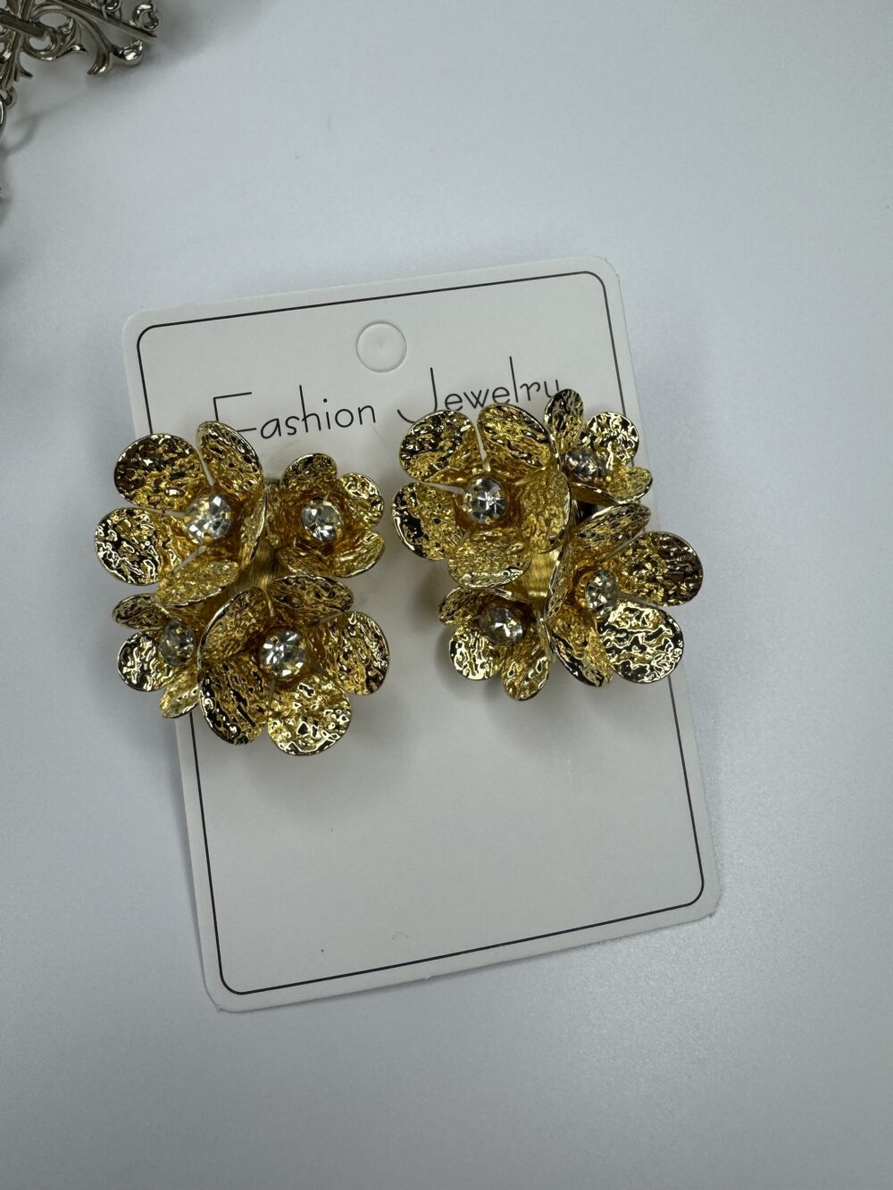 Çoklu Çiçek Gold Taşlı Küpe - Görsel 3