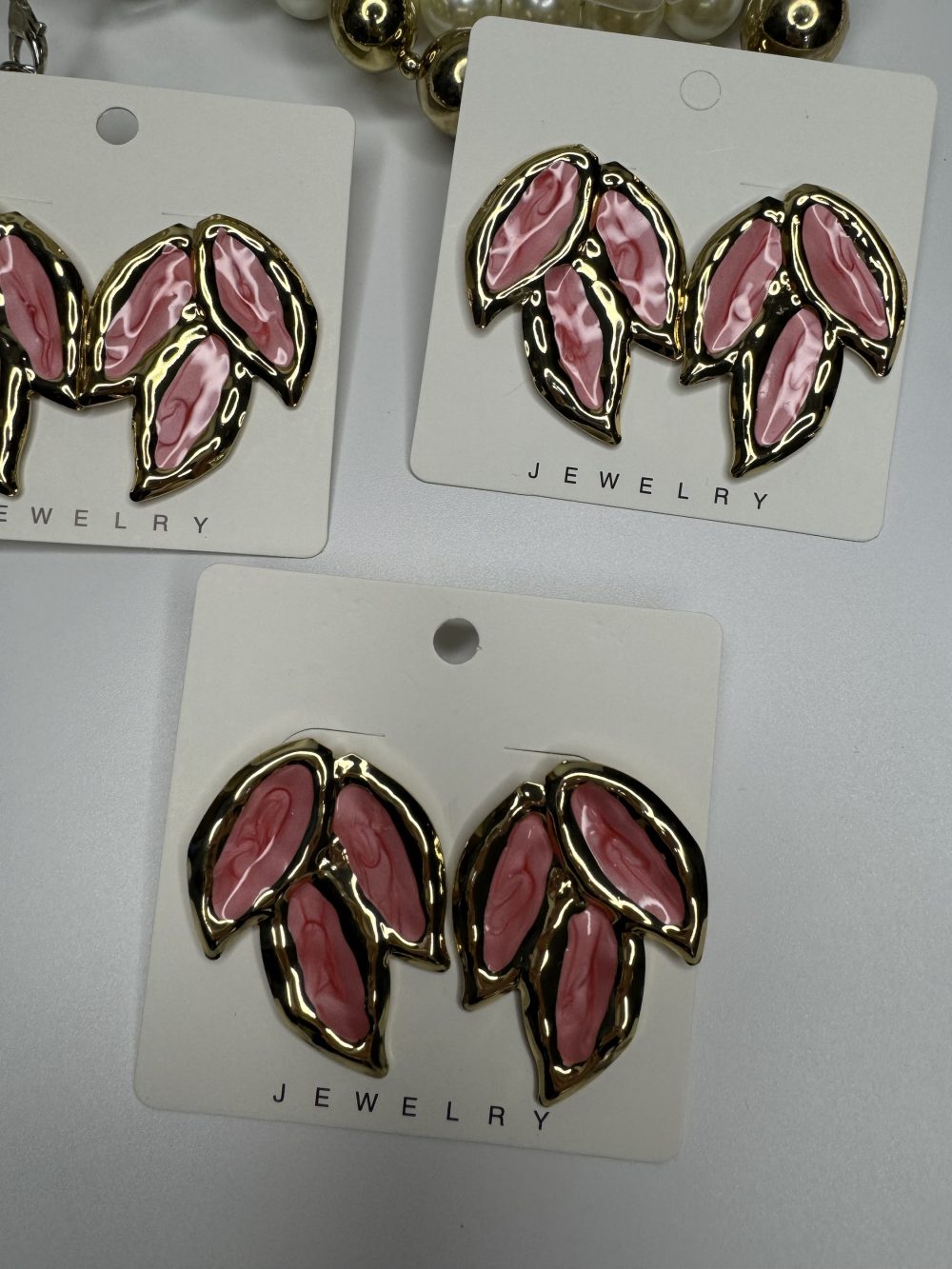 Fuşya Yaprak Gold Küpe