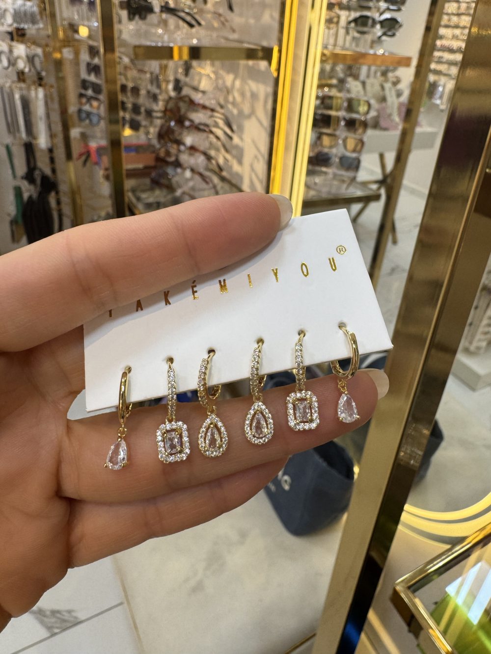 Gold damla baget taşlı çoklu Küpe