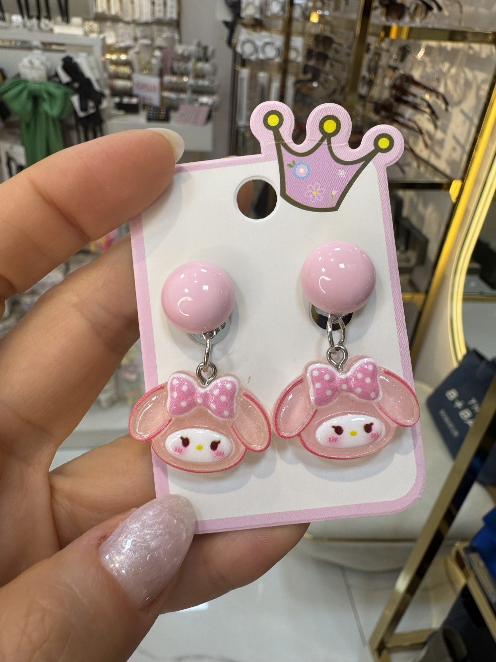 Pembe figürlü klipsli küpe