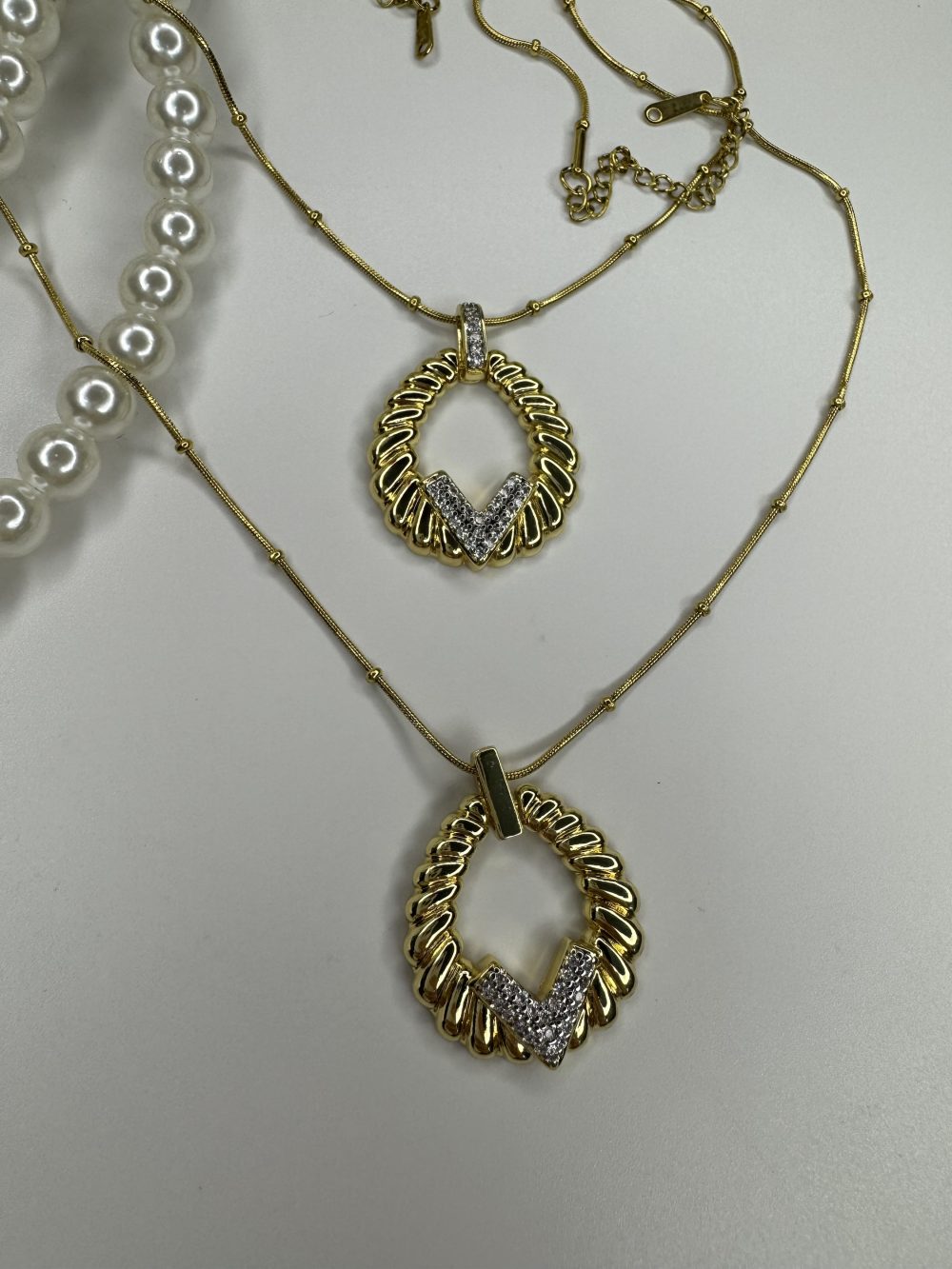 Çelik Gold Burgulu Taşlı Kolye - Görsel 3