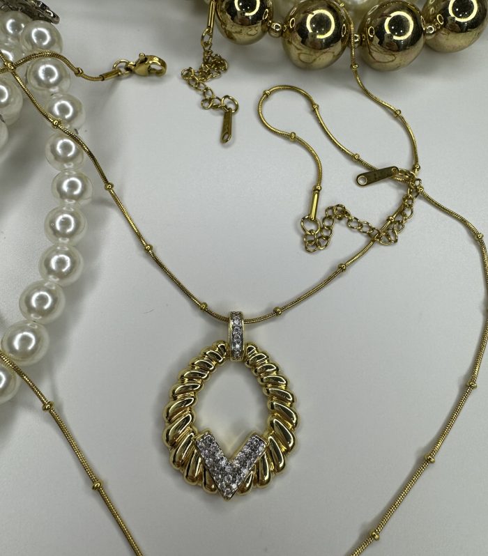 Çelik Gold Burgulu Taşlı Kolye