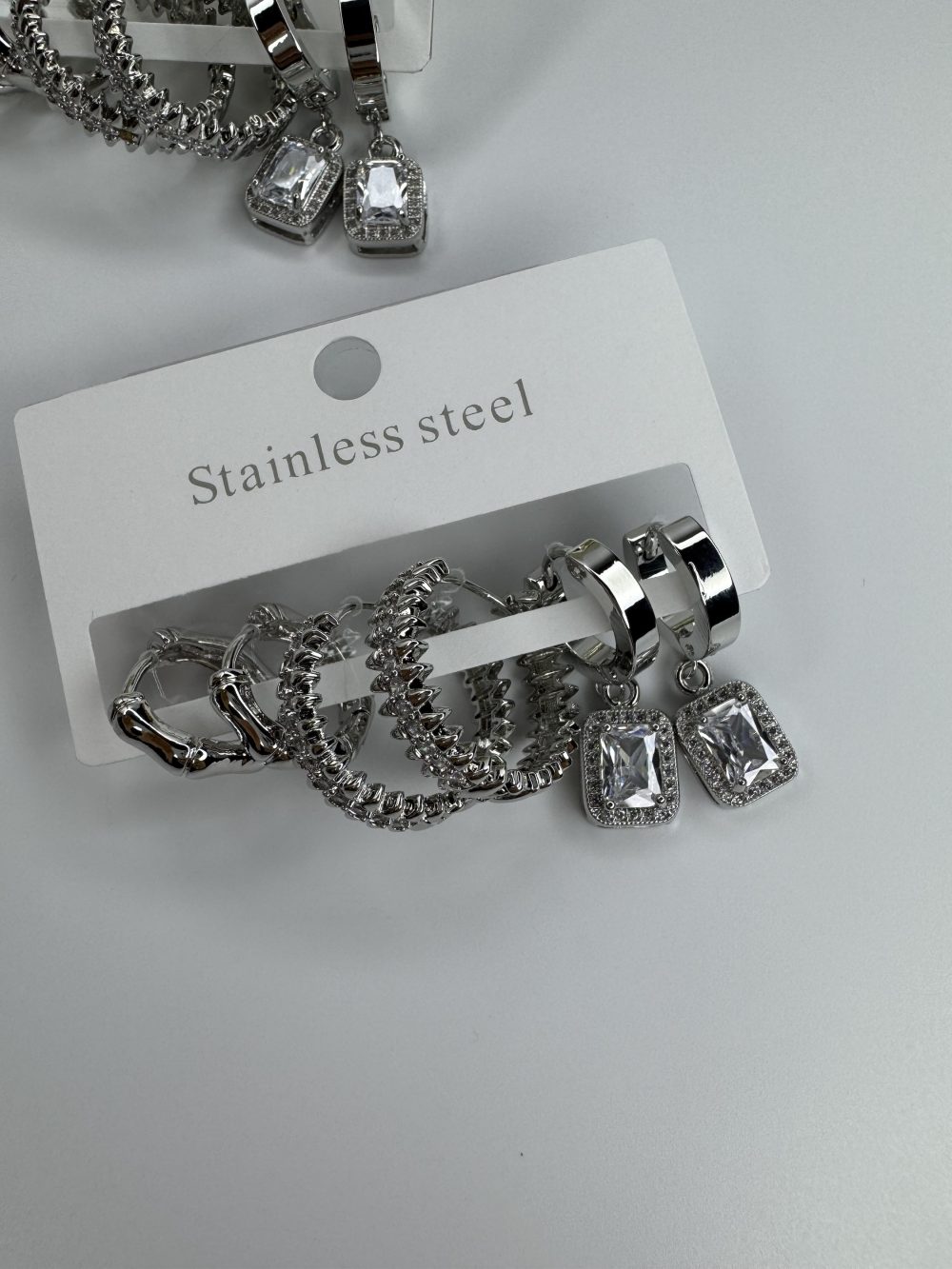 Silver baget Taşlı altılı Küpe