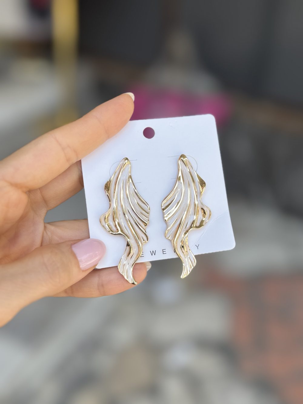 Gold Beyaz Mineli Küpe - Görsel 2