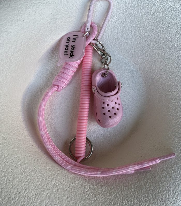 Pembe anahtarlık ve canta charm
