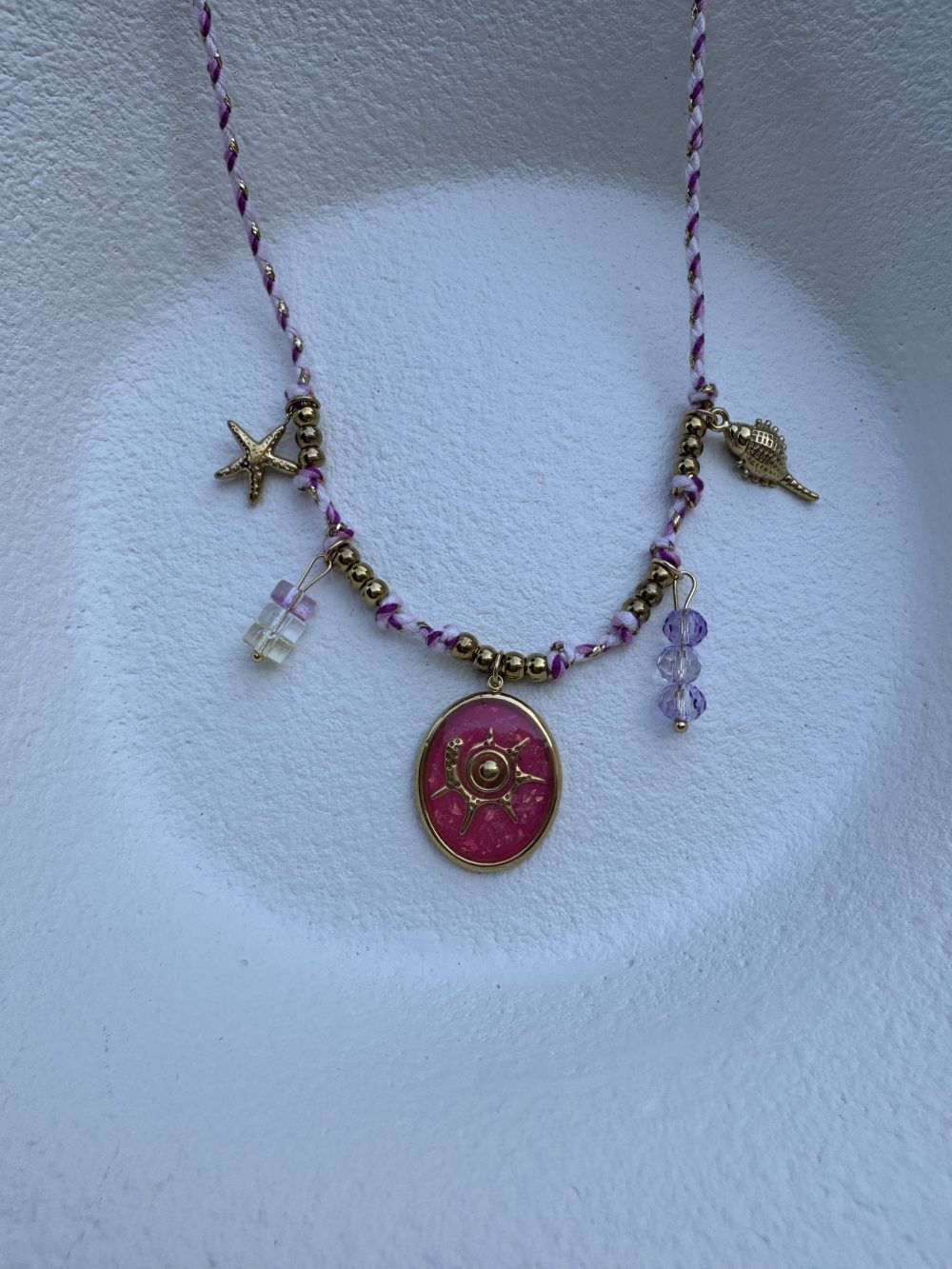 Pembe Çelik Charm lı Kolye