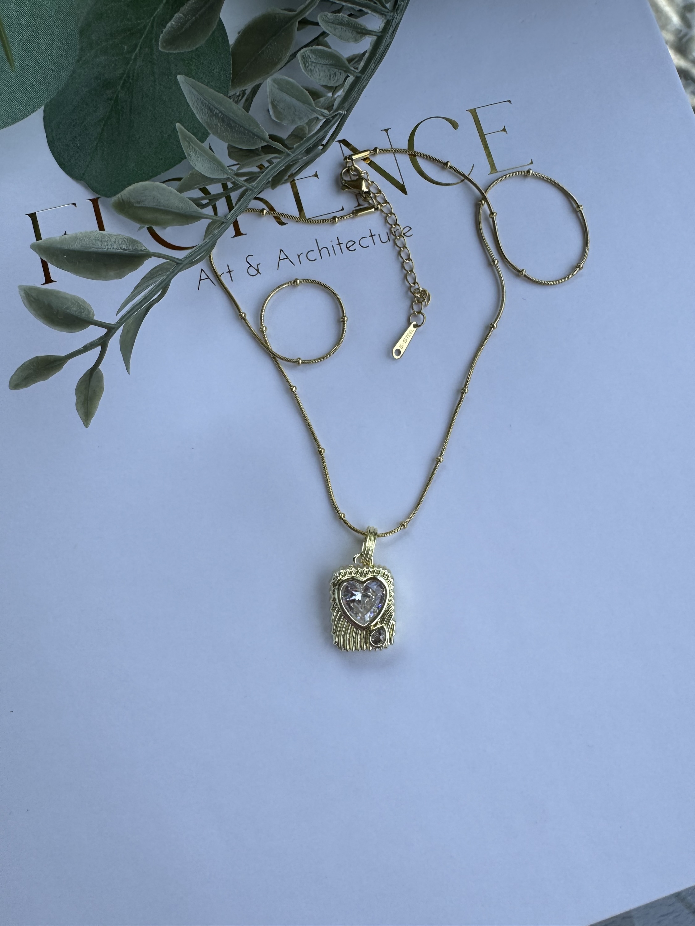 Çelik kalp detay kolye