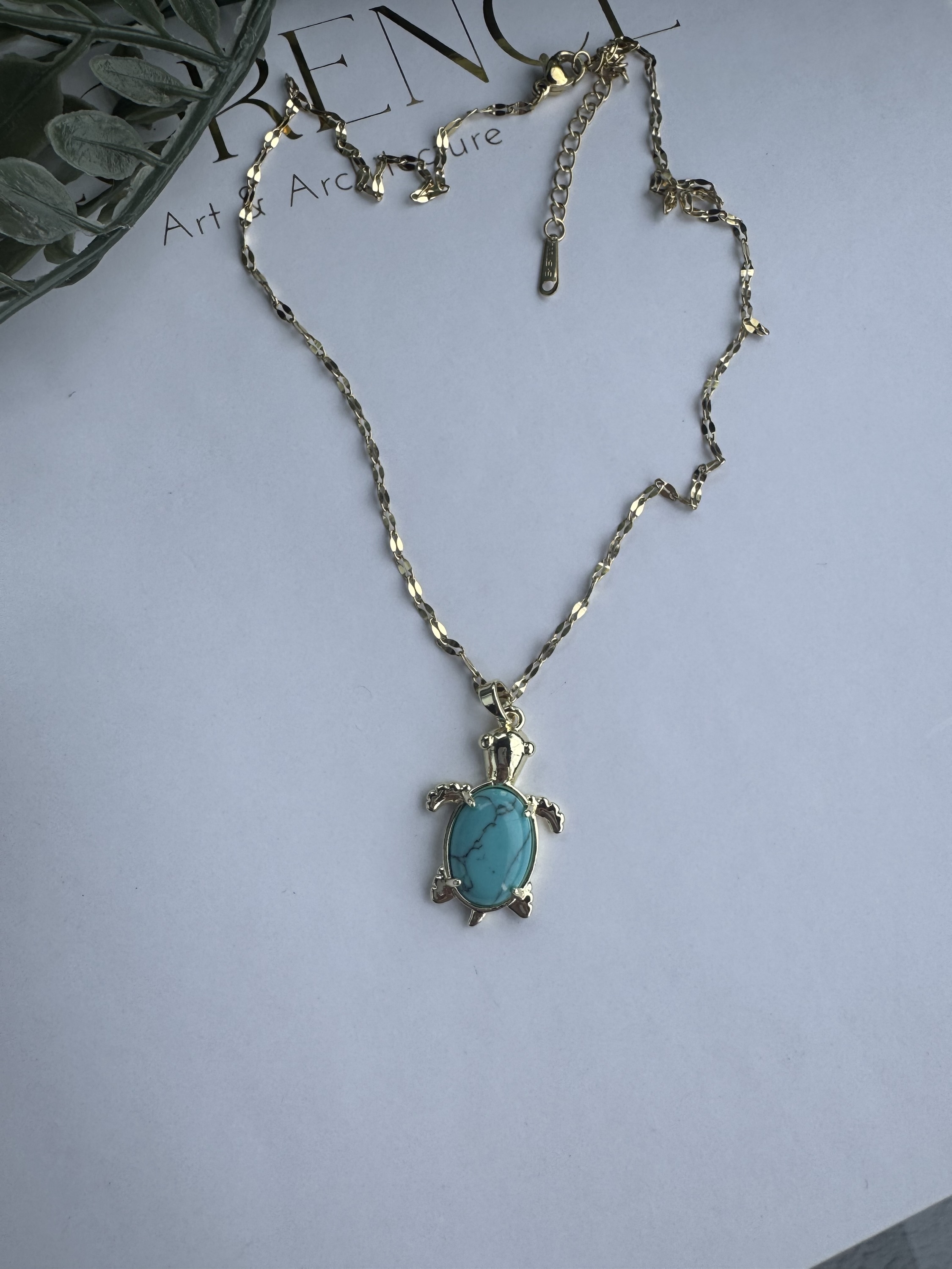 Çelik turkuaz taşlı kaplumbağ kolye